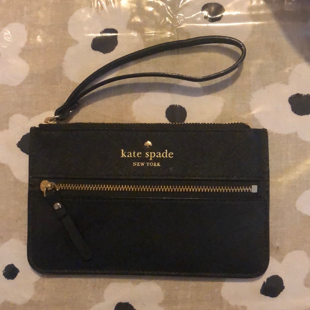 Kate spade wristlet- NEVER USED